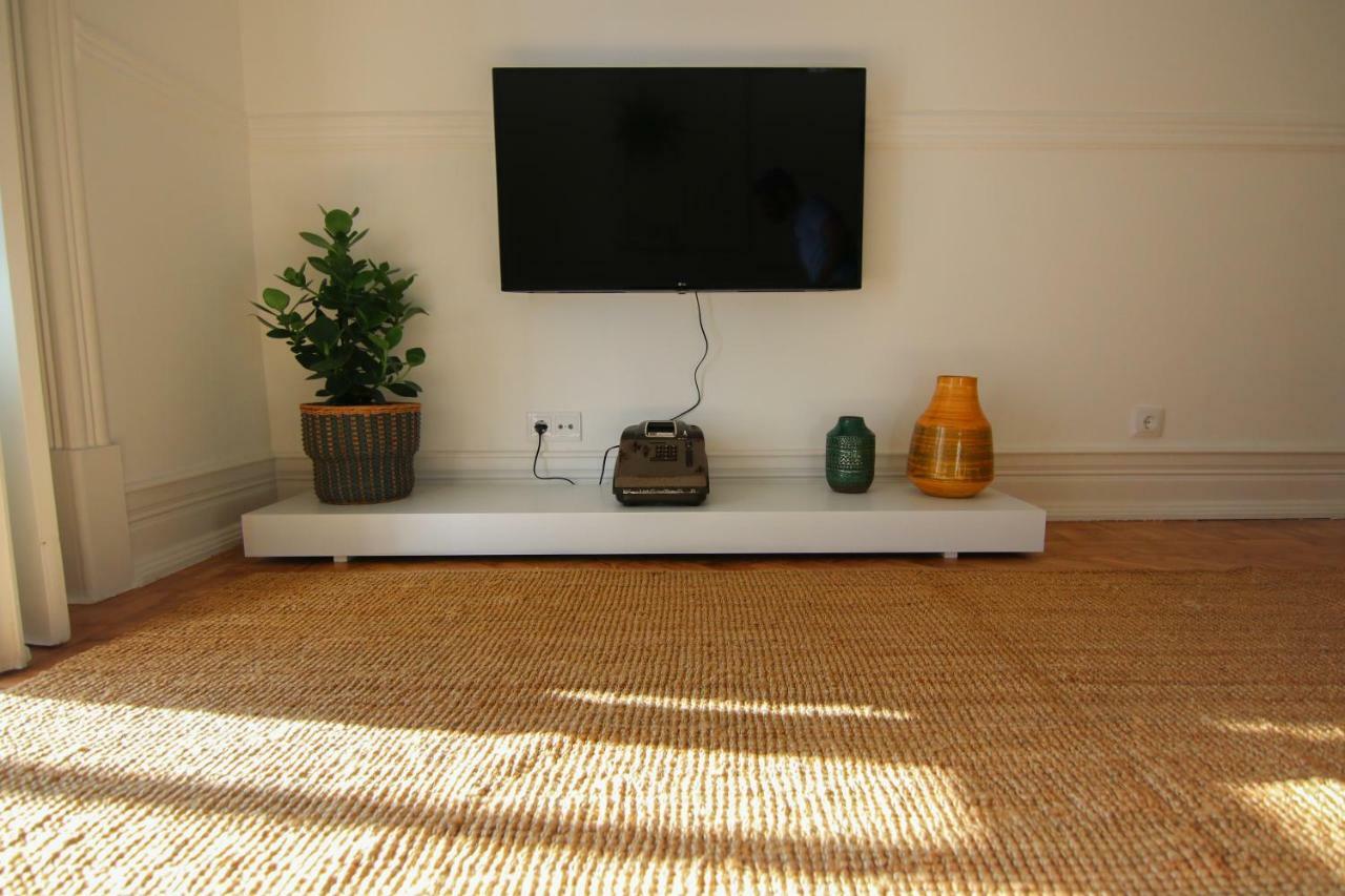 Amazing Apartment Fully Renovated In Center ลิสบอน ภายนอก รูปภาพ